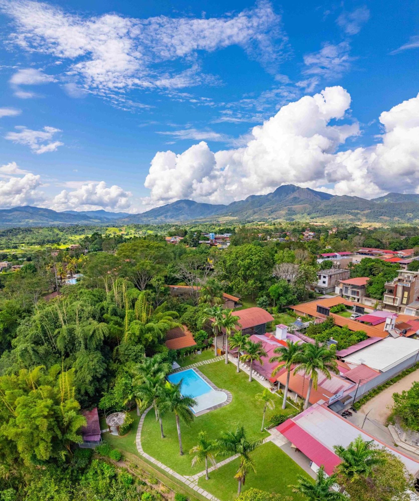 Altavista Casahotel - Asociado Casa Andina Moyobamba Dış mekan fotoğraf